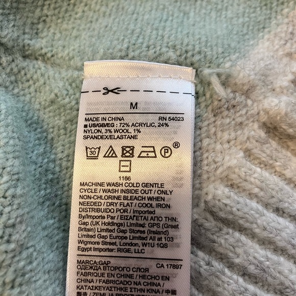 New with tag turtleneck - Picture 7 of 7